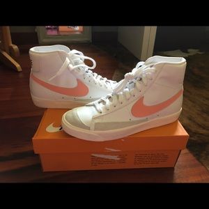 brand new peach nike blazers
